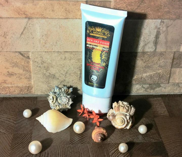 Натуральная антивозрастная пенка для умывания с экстрактом яда кобры NATURAL SP Beauty SYN-AKE FOAM 120 мл. Таиланд