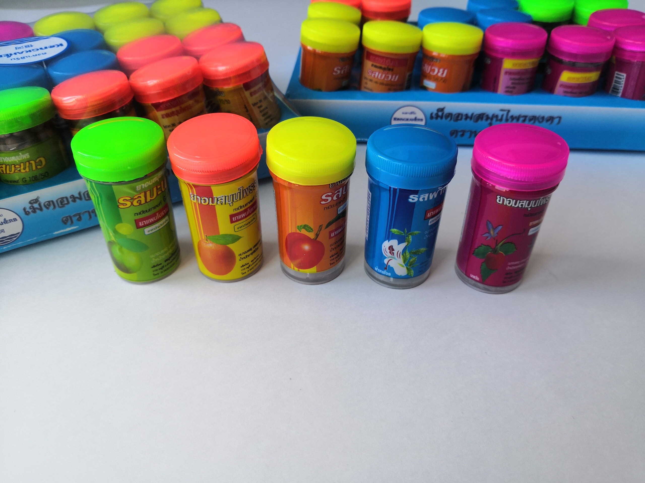 Тайские пастилки от кашля. Травяные драже из Тайланда от кашля и боли в горле Слива Kongka Herb 125 шт.